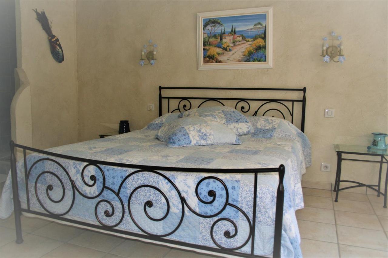 ترانس-إن-بروفنس Le Mas Des Tarentes Chambres D'Hotes المظهر الخارجي الصورة